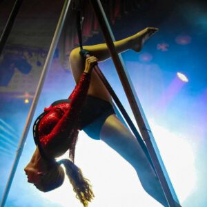 Voel Coaches - Greatest Showman Party